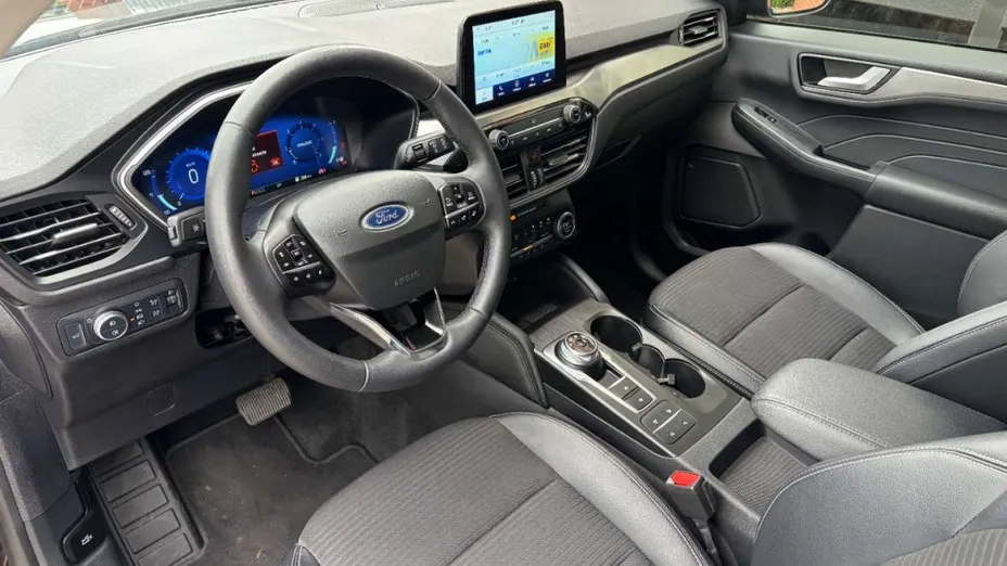 FORD Kuga -