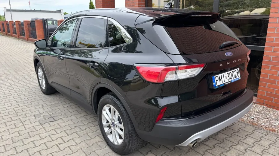FORD Kuga -