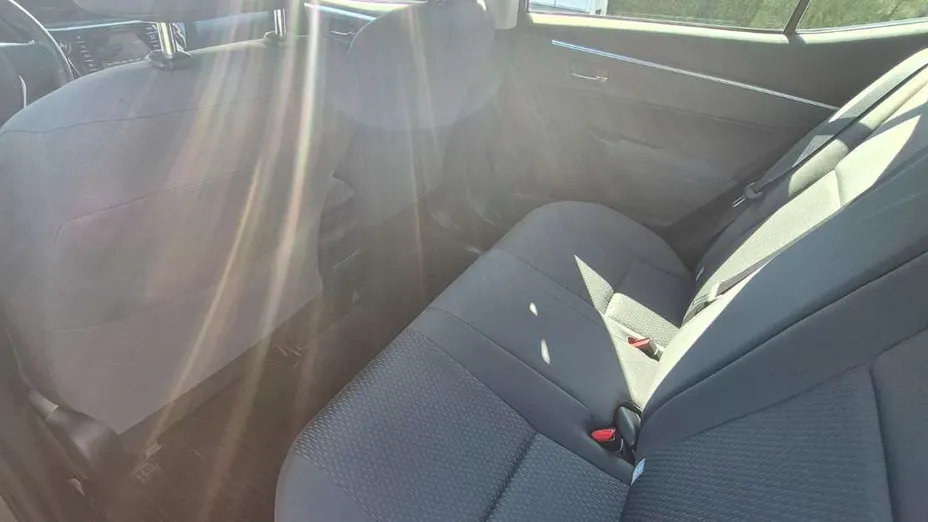 TOYOTA Corolla -