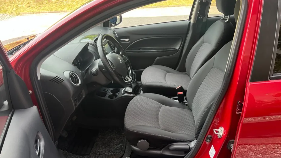 MITSUBISHI Space Star -