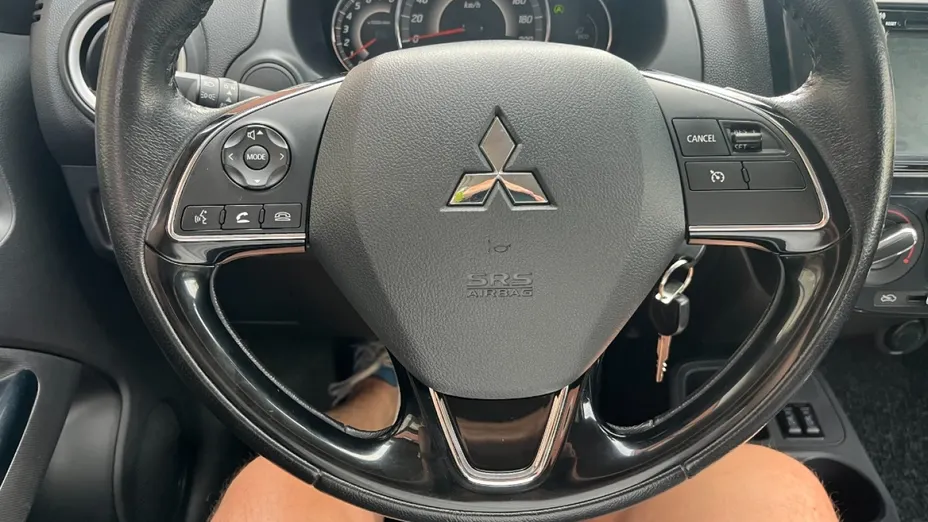 MITSUBISHI Space Star -