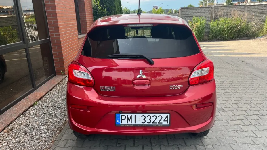 MITSUBISHI Space Star -