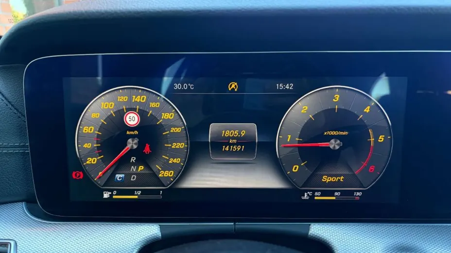 MERCEDES-BENZ E Klasa -