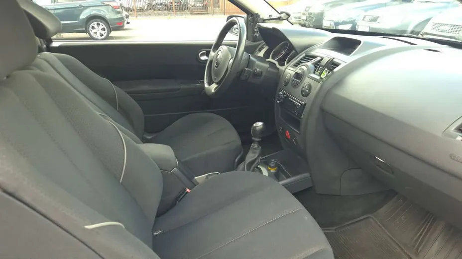 RENAULT Megane -