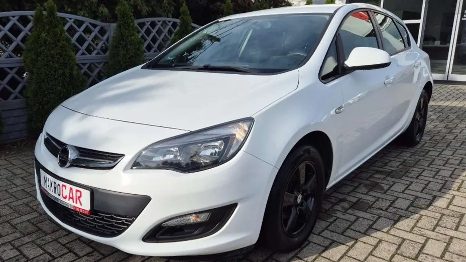 OPEL Astra -