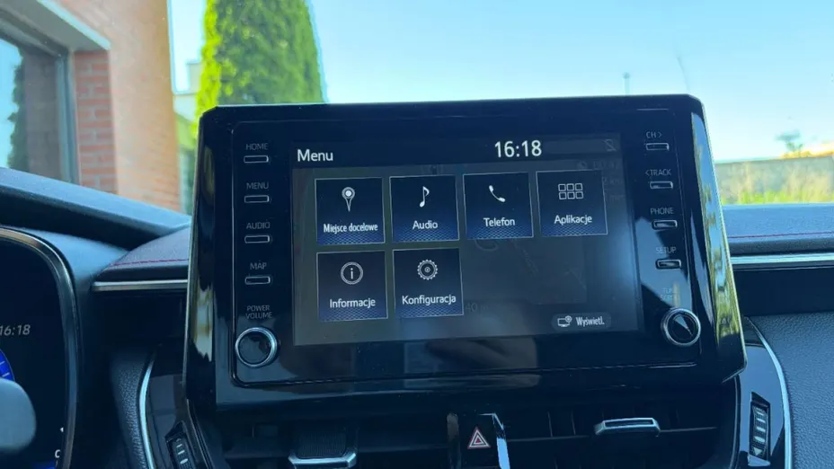 TOYOTA Corolla -
