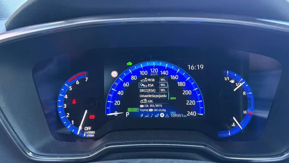 TOYOTA Corolla -