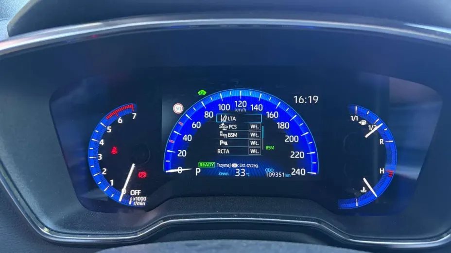 TOYOTA Corolla -