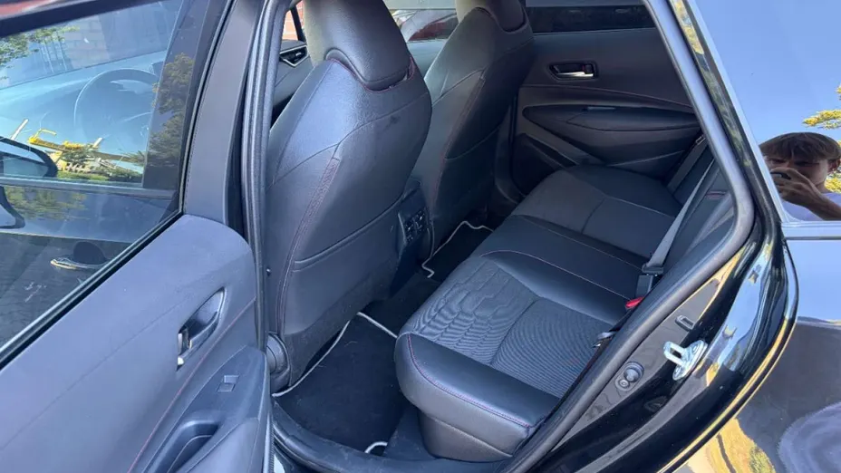 TOYOTA Corolla -