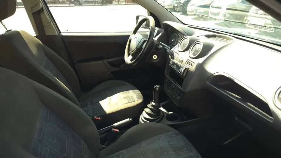FORD Fiesta -
