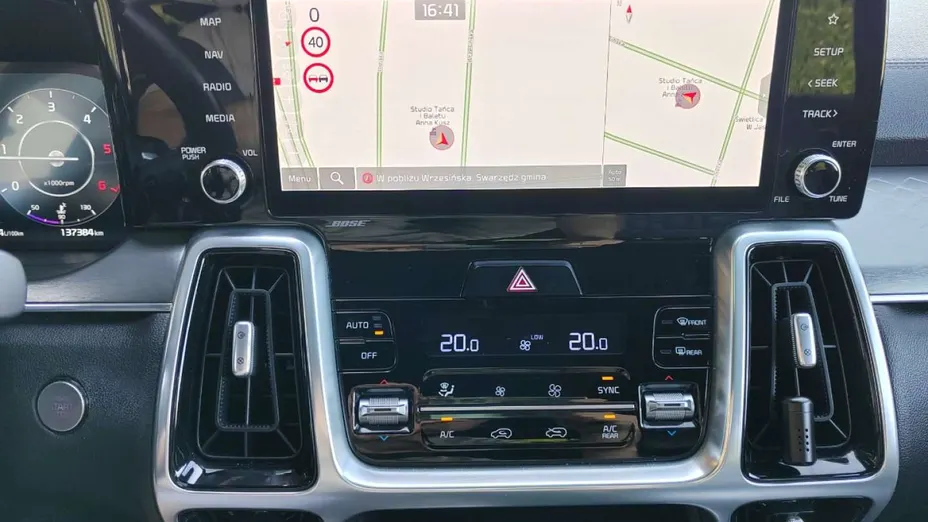 KIA Sorento -