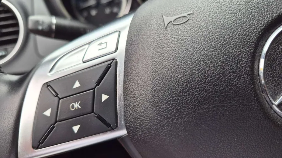 MERCEDES-BENZ C Klasa -