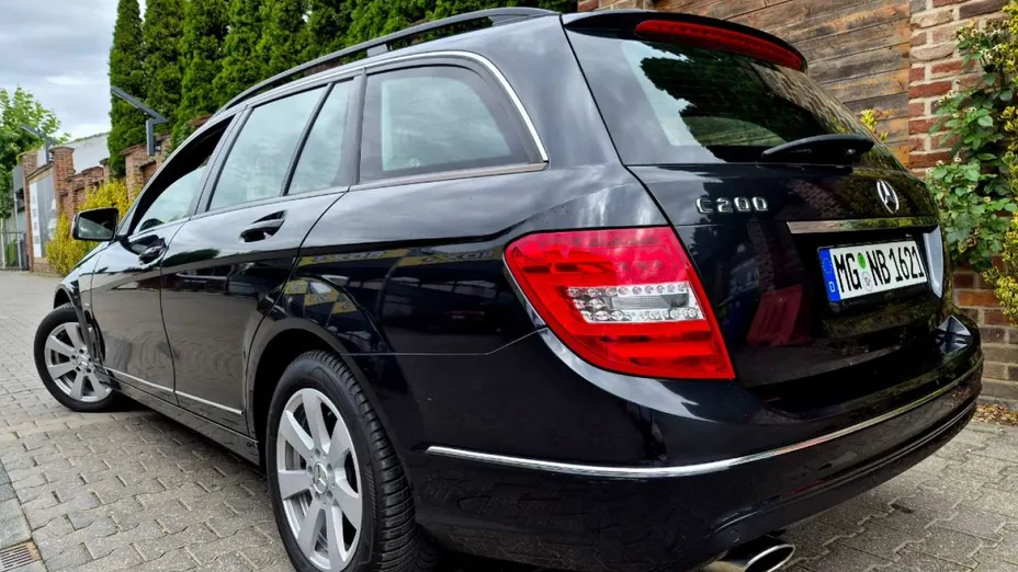 MERCEDES-BENZ C Klasa -