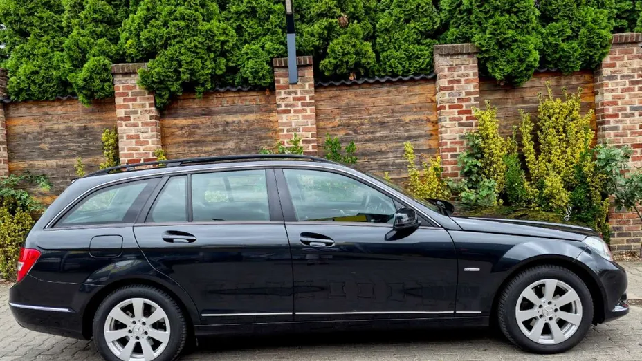 MERCEDES-BENZ C Klasa -