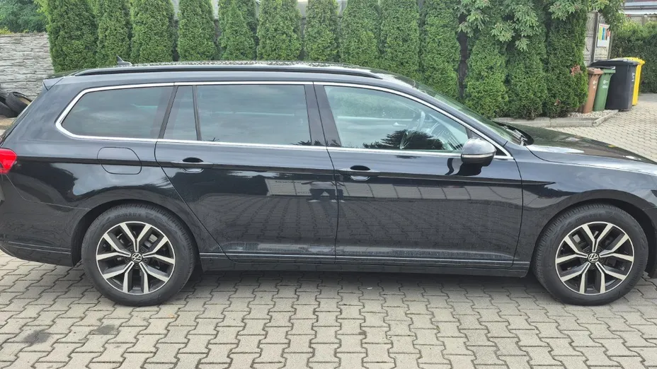 VOLKSWAGEN Passat -