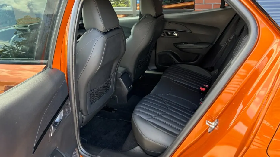 PEUGEOT 2008 -