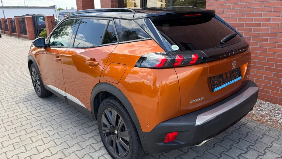 PEUGEOT 2008 -