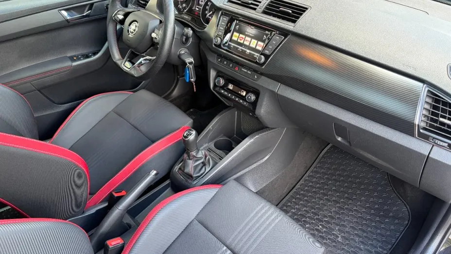 SKODA Fabia -