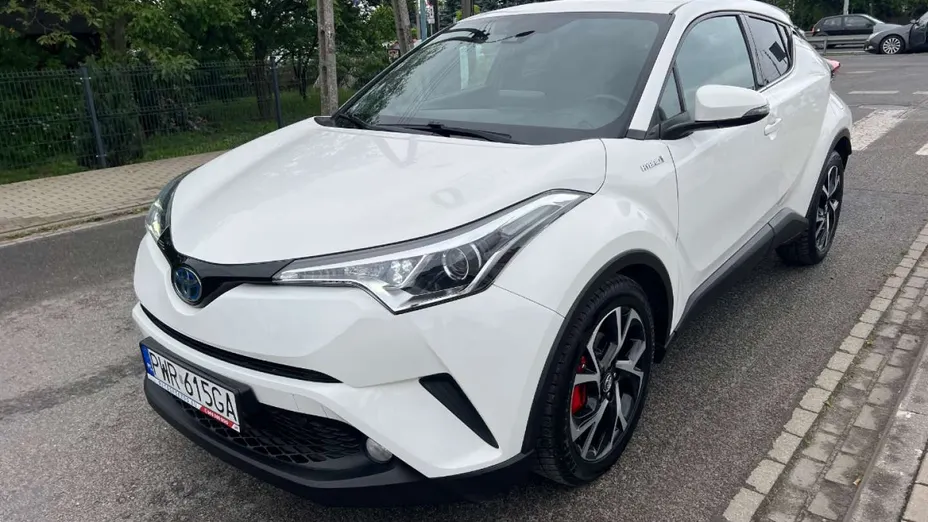 TOYOTA C-HR -
