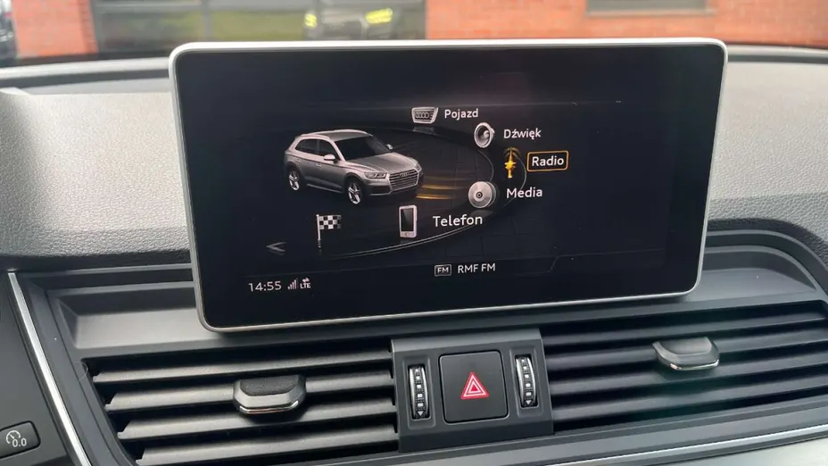 AUDI Q5 -