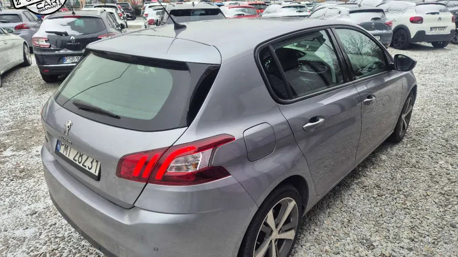 PEUGEOT 308 -