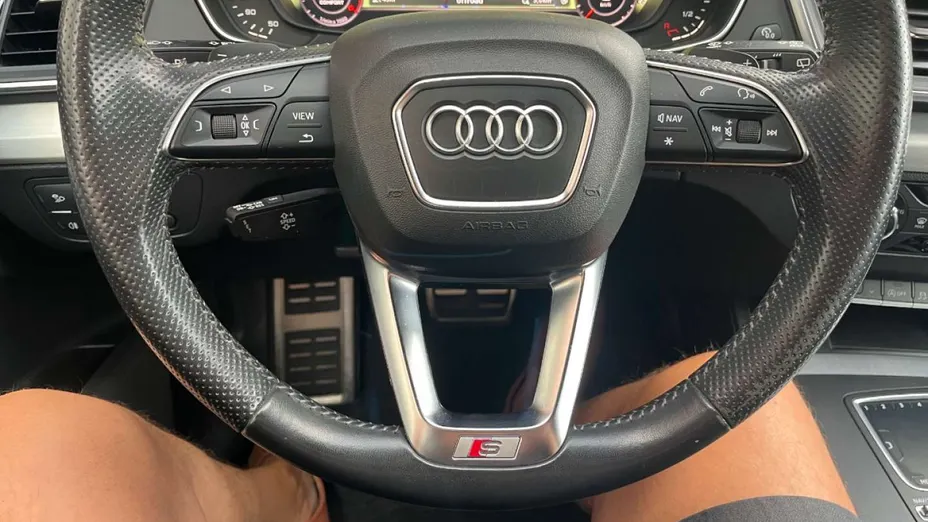 AUDI Q5 -