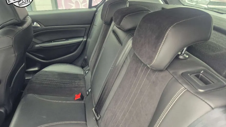 PEUGEOT 308 -