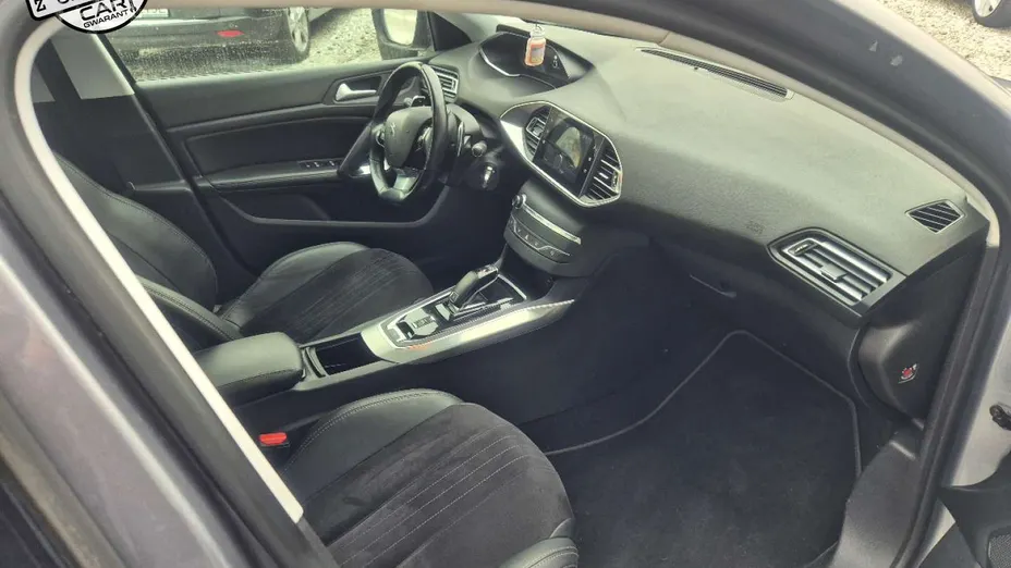 PEUGEOT 308 -