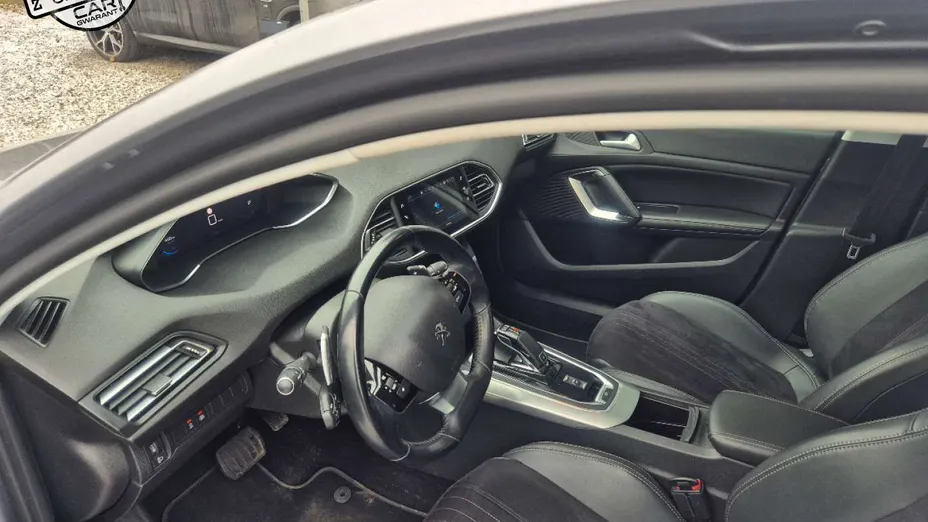 PEUGEOT 308 -