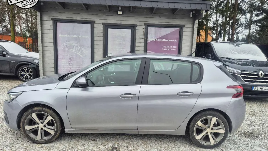 PEUGEOT 308 -