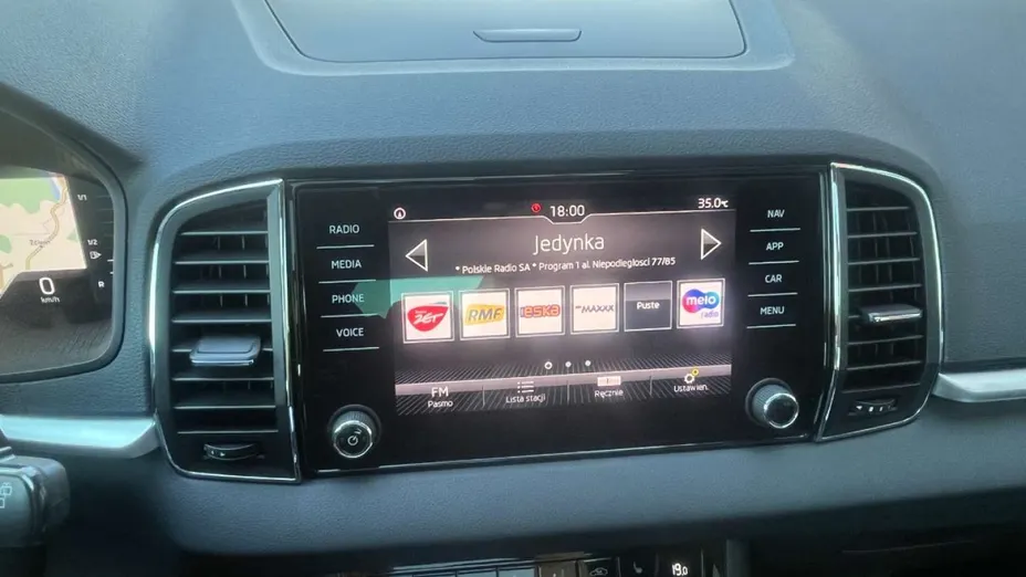 SKODA Karoq -