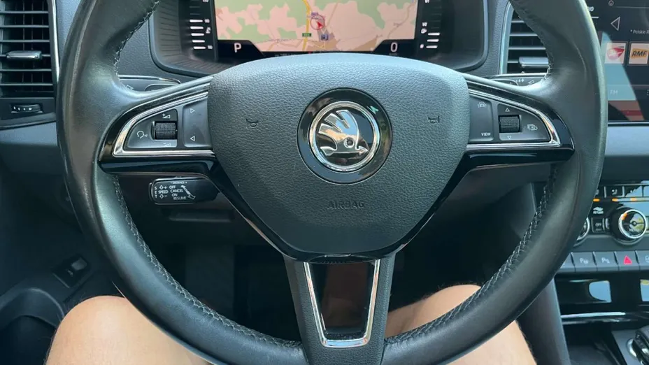 SKODA Karoq -