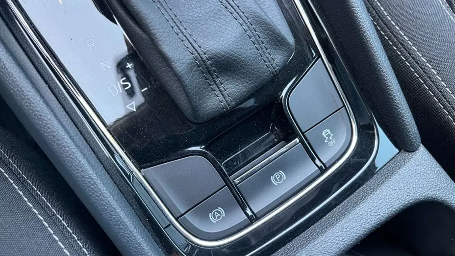 SKODA Karoq -