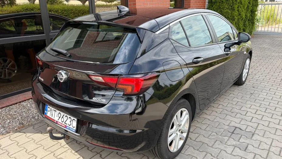 OPEL Astra -