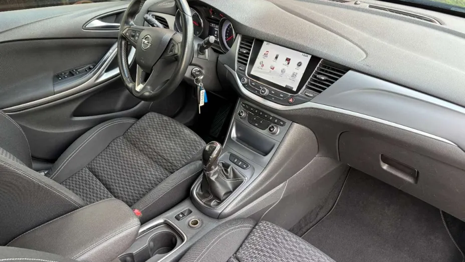 OPEL Astra -