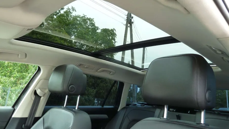VOLKSWAGEN Passat -