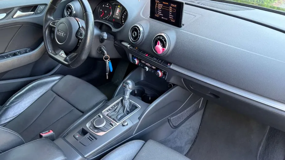 AUDI A3 Sportback -
