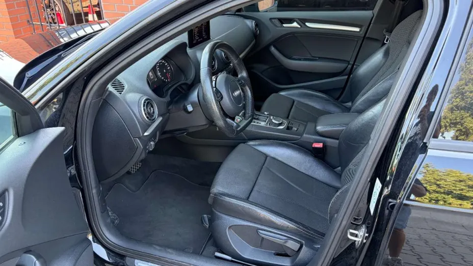 AUDI A3 Sportback -