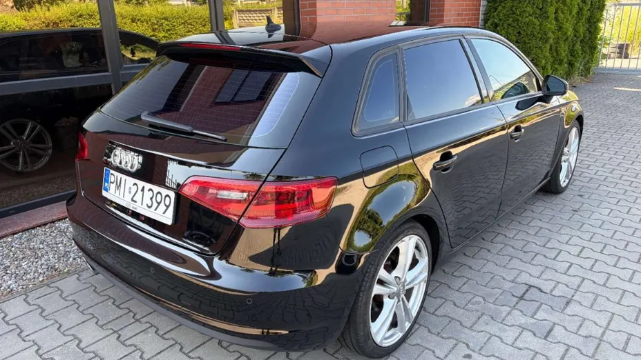 AUDI A3 Sportback -