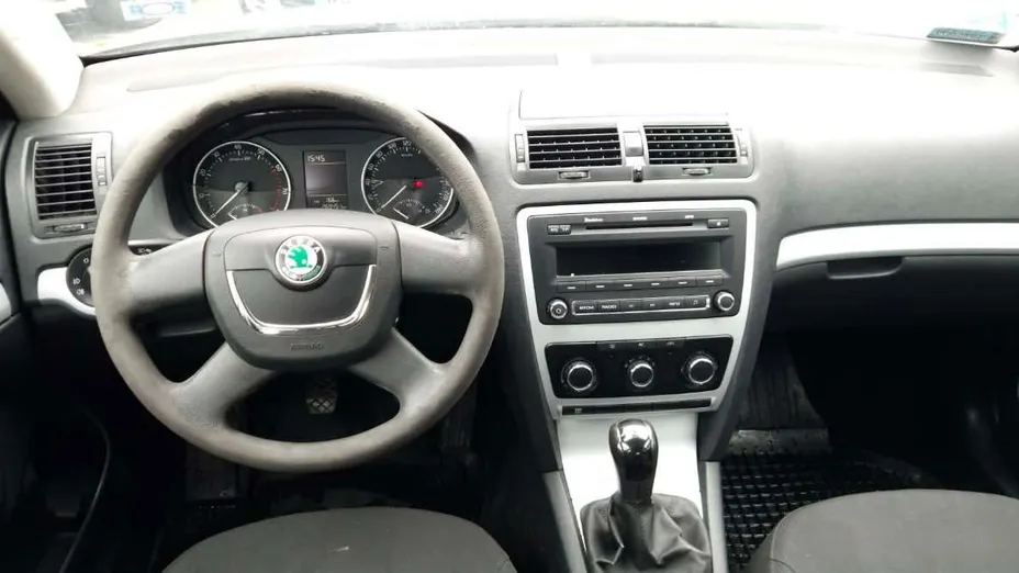 SKODA Octavia -