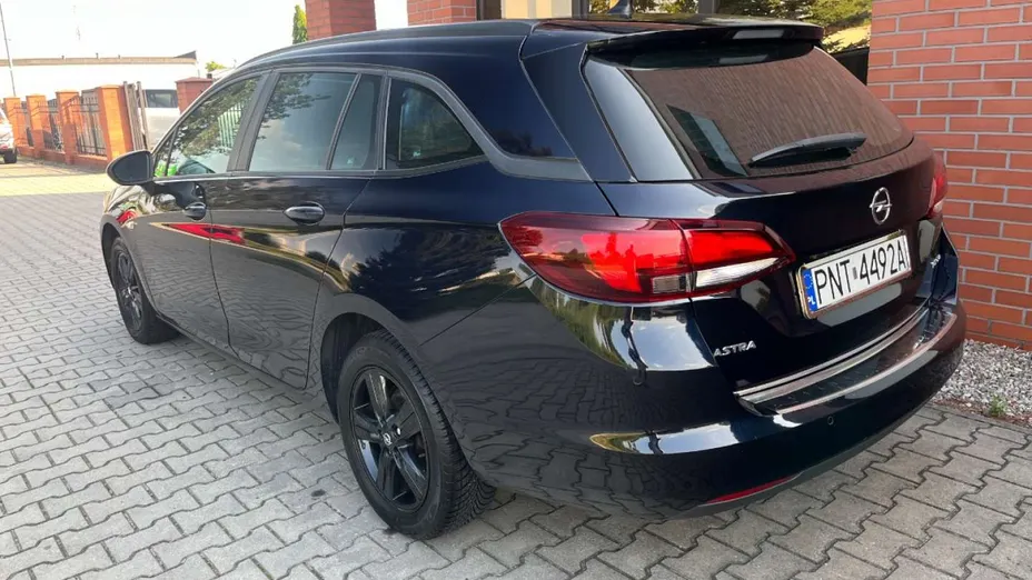 OPEL Astra -
