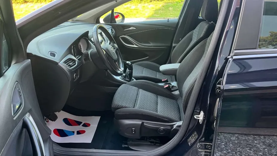 OPEL Astra -