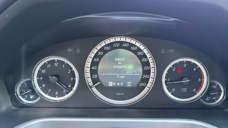 MERCEDES-BENZ E Klasa -
