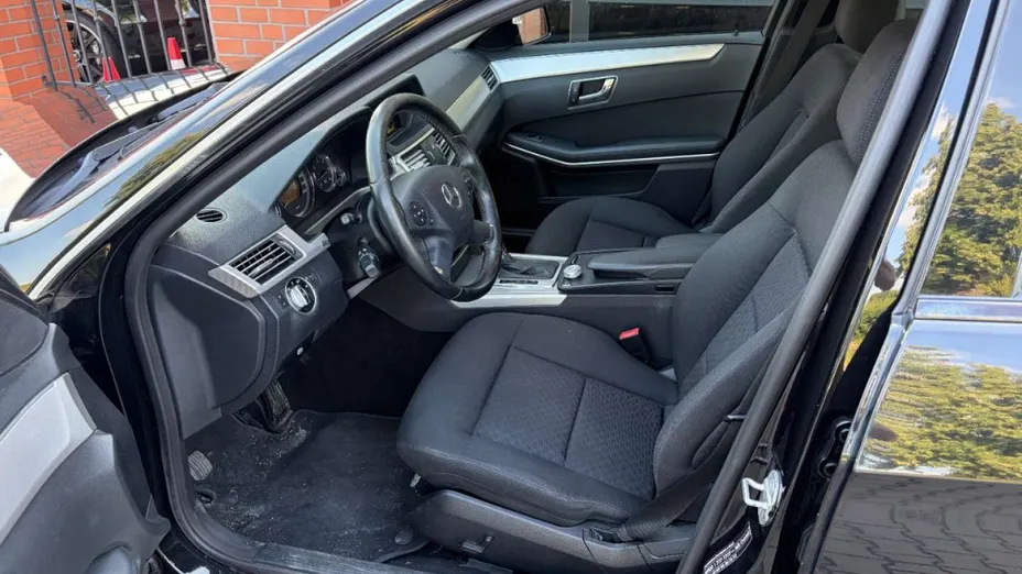 MERCEDES-BENZ E Klasa -