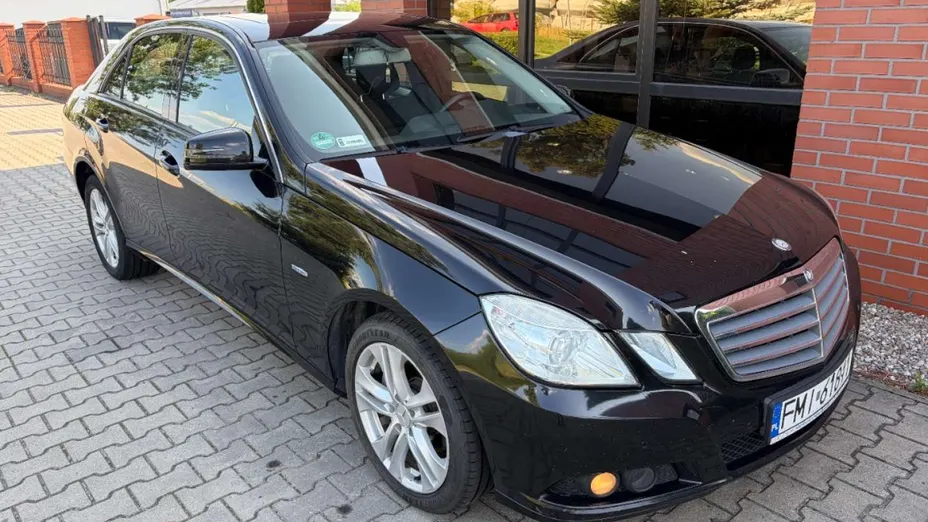 MERCEDES-BENZ E Klasa -