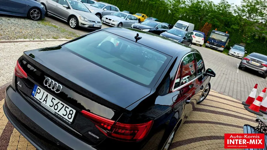 AUDI A4 -