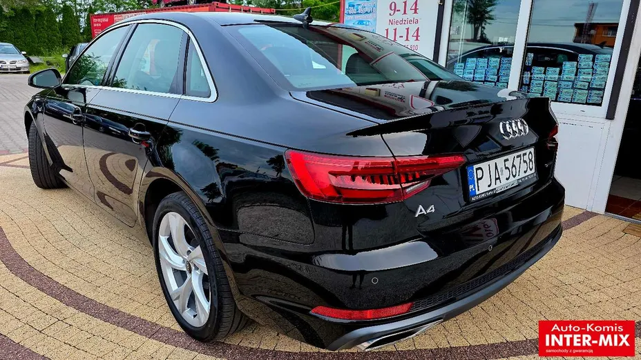 AUDI A4 -