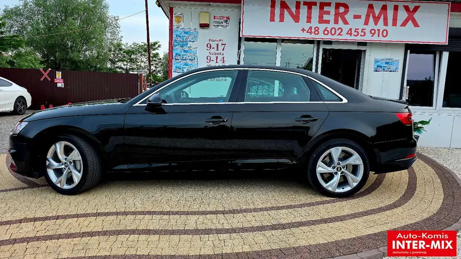 AUDI A4 -