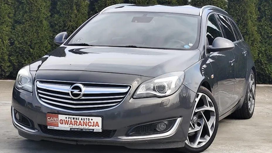 OPEL Insignia -