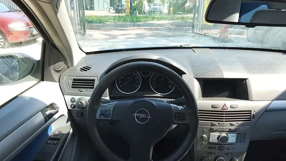 OPEL Astra -
